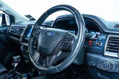 2020 Ford Everest - Thumbnail