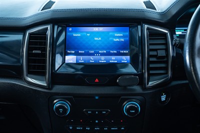 2020 Ford Everest - Thumbnail