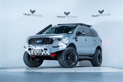2020 Ford Everest - Thumbnail