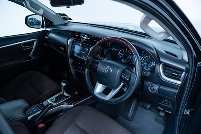 2019 Toyota Fortuner - Thumbnail