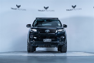2019 Toyota Fortuner - Thumbnail