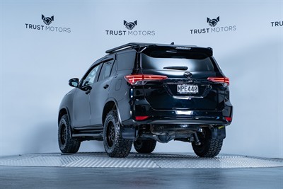 2019 Toyota Fortuner - Thumbnail