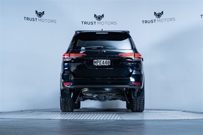 2019 Toyota Fortuner - Thumbnail
