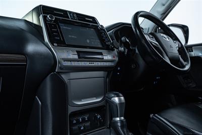2019 Toyota Landcruiser Prado - Thumbnail