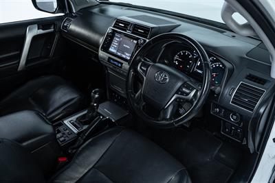 2019 Toyota Landcruiser Prado - Thumbnail