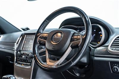2016 Jeep Grand Cherokee - Thumbnail