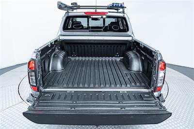 2019 Nissan Navara - Thumbnail