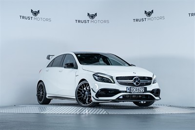2017 Mercedes-Benz A 45 - Thumbnail