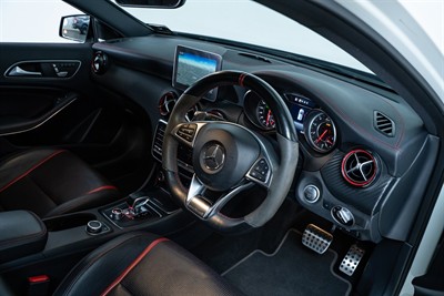2017 Mercedes-Benz A 45 - Thumbnail