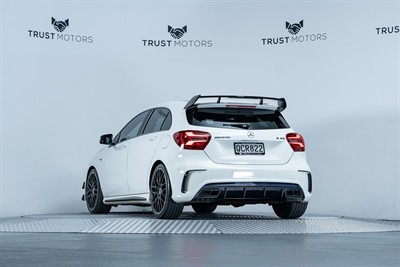 2017 Mercedes-Benz A 45 - Thumbnail