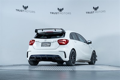 2017 Mercedes-Benz A 45 - Thumbnail