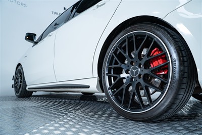 2017 Mercedes-Benz A 45 - Thumbnail