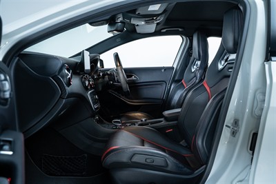 2017 Mercedes-Benz A 45 - Thumbnail
