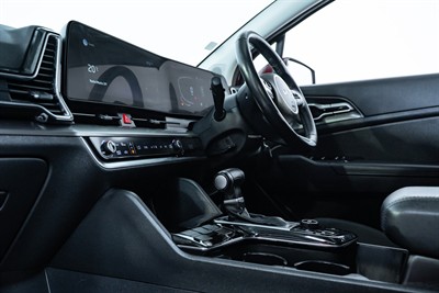 2022 Kia Sportage - Thumbnail