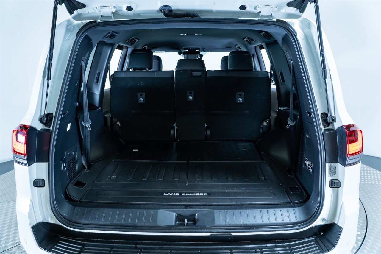 2024 Toyota Land Cruiser