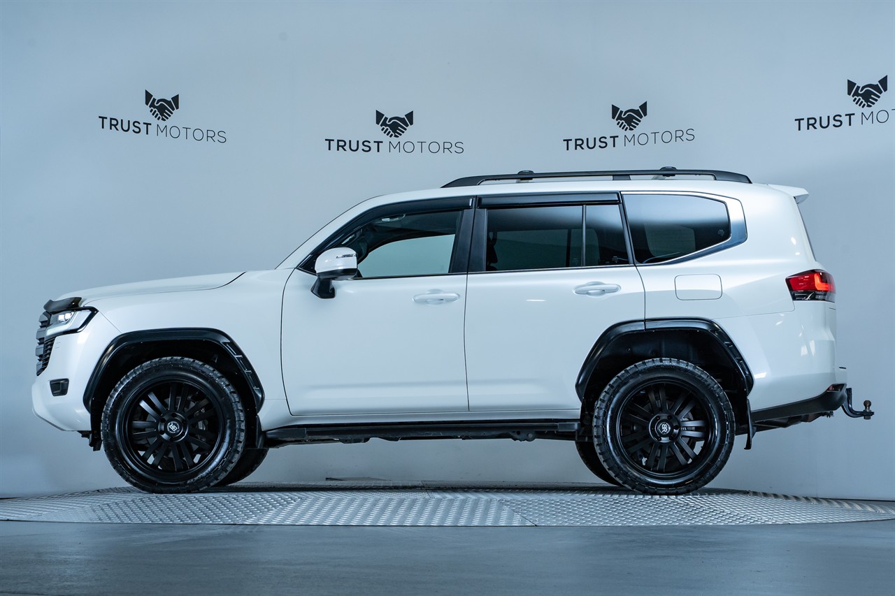 2024 Toyota Land Cruiser