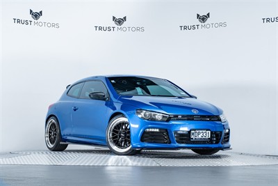 2010 Volkswagen Scirocco - Thumbnail