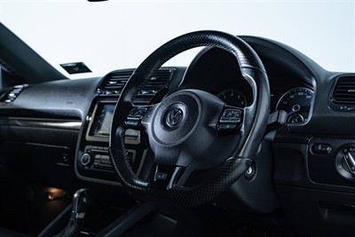 2010 Volkswagen Scirocco - Thumbnail