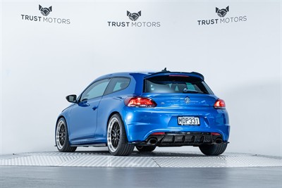 2010 Volkswagen Scirocco - Thumbnail