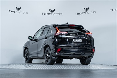 2022 Mitsubishi Eclipse Cross - Thumbnail