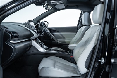 2022 Mitsubishi Eclipse Cross - Thumbnail