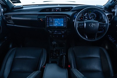 2022 Toyota Hilux - Thumbnail