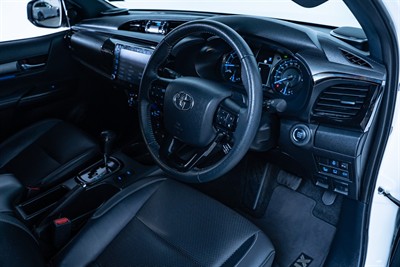 2022 Toyota Hilux - Thumbnail