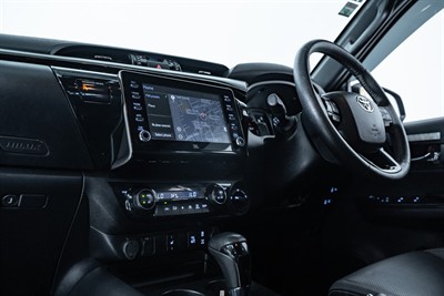 2021 Toyota Hilux - Thumbnail