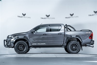 2021 Toyota Hilux - Thumbnail