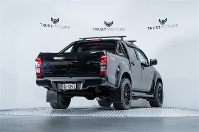 2017 Isuzu D-Max - Thumbnail