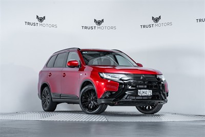 2021 Mitsubishi Outlander - Thumbnail