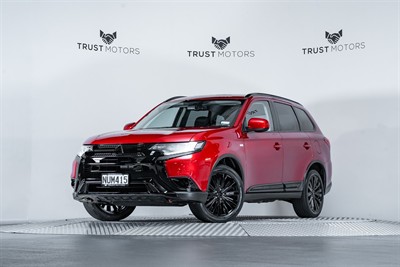 2021 Mitsubishi Outlander - Thumbnail