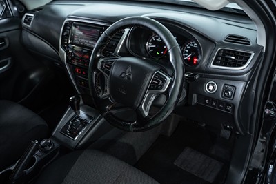 2020 Mitsubishi Triton - Thumbnail