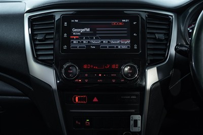 2020 Mitsubishi Triton - Thumbnail