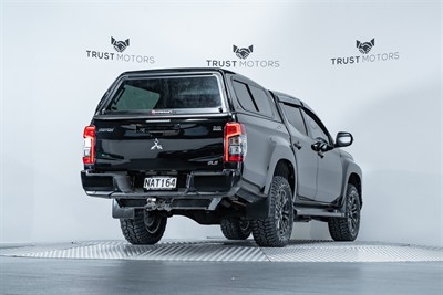 2020 Mitsubishi Triton - Thumbnail