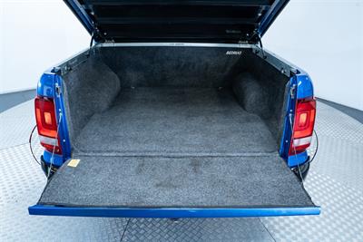 2018 Volkswagen Amarok - Thumbnail