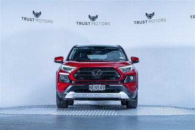 2020 Toyota Rav4 - Thumbnail