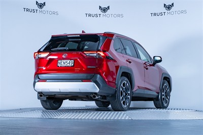 2020 Toyota Rav4 - Thumbnail
