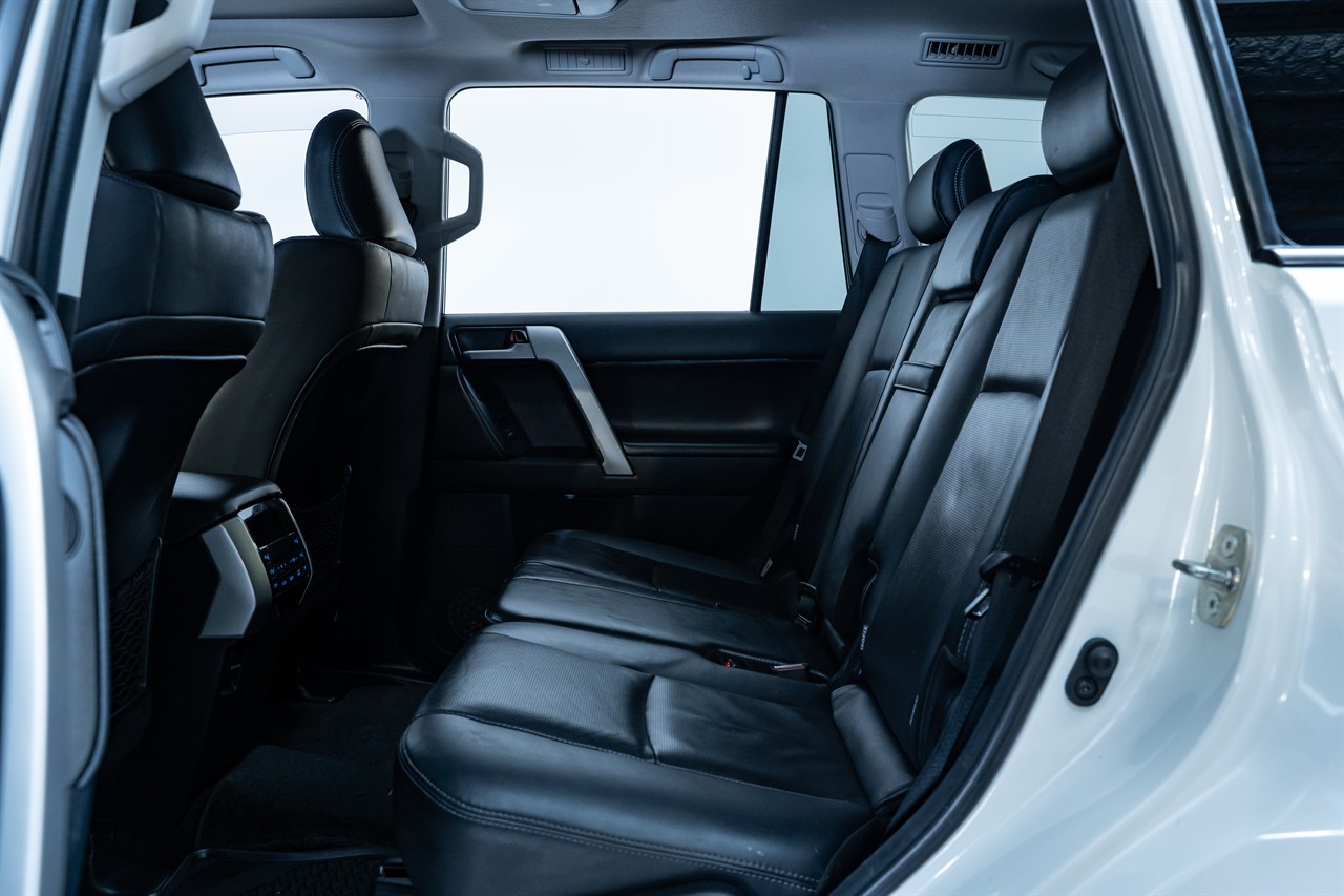 2021 Toyota Landcruiser Prado