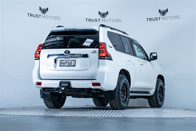 2021 Toyota Landcruiser Prado - Thumbnail