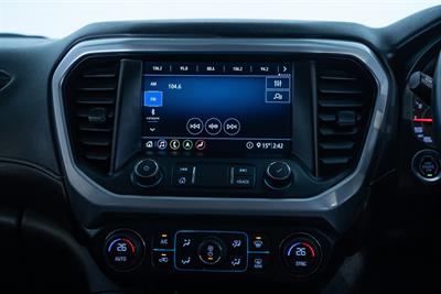 2020 Holden Acadia - Thumbnail