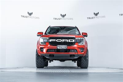 2023 Ford Everest - Thumbnail