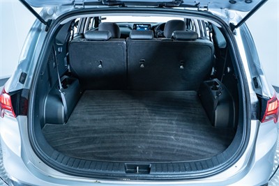2021 Hyundai Santa Fe - Thumbnail