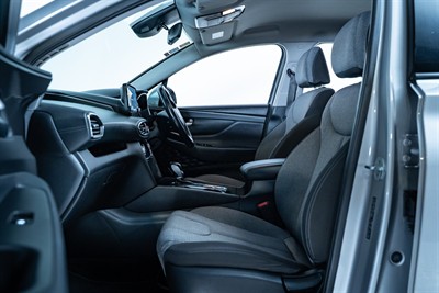 2021 Hyundai Santa Fe - Thumbnail