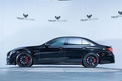 2019 Mercedes-Benz E 63 - Thumbnail