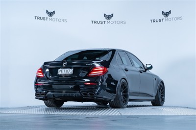 2019 Mercedes-Benz E 63 - Thumbnail