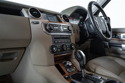 2011 Land Rover Discovery - Thumbnail