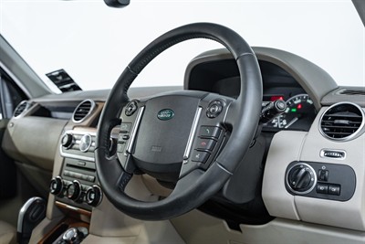 2011 Land Rover Discovery - Thumbnail