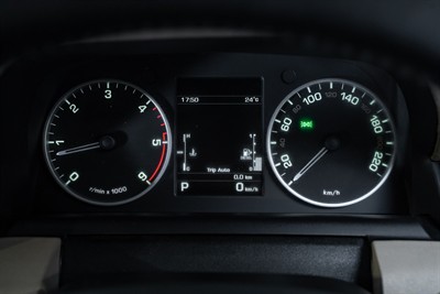 2011 Land Rover Discovery - Thumbnail