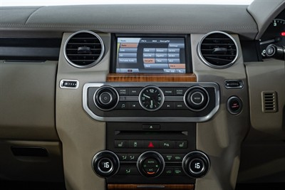 2011 Land Rover Discovery - Thumbnail